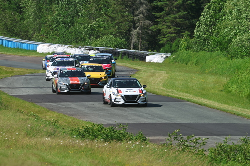 Photos Galery - Sentra Cup Nissan